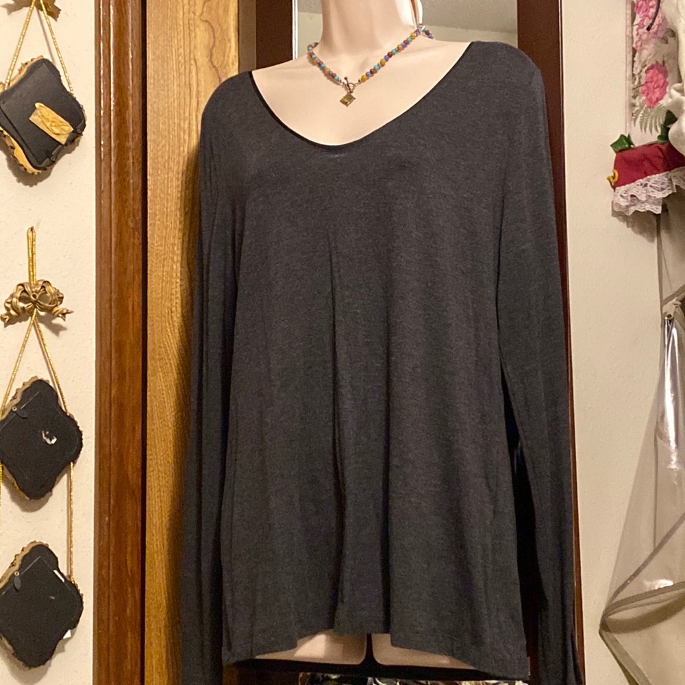 Banana Republic. Gray Long Sleeve Tunic Top NWOT!!!☝🏻😍🤗❤️‍🔥💃🏻🎁